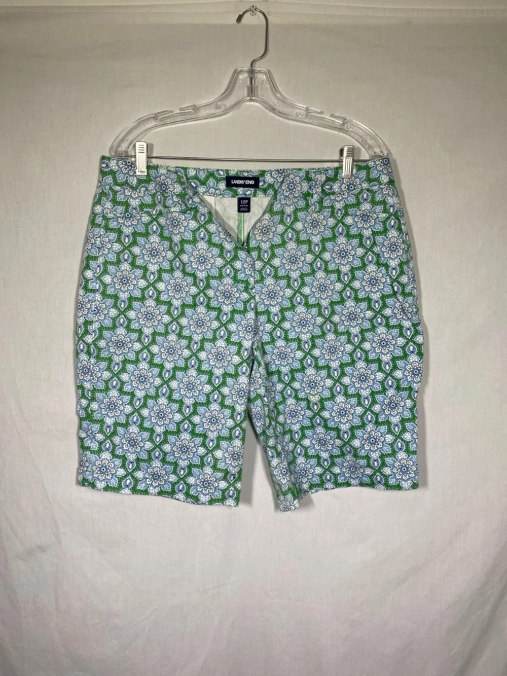 Lands' End Women's Green and Blue Floral Bermuda Shorts